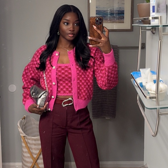 Zara 3-Piece Set - Pink Wool Blend Plaid Knit Dress, Top & Pearl Button Cardigan - Picture 8 of 16